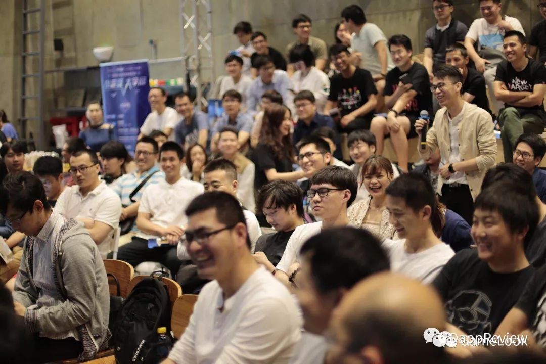 EOS DApp隐患：真实月活仅3.7万，羊毛党和矿工横行