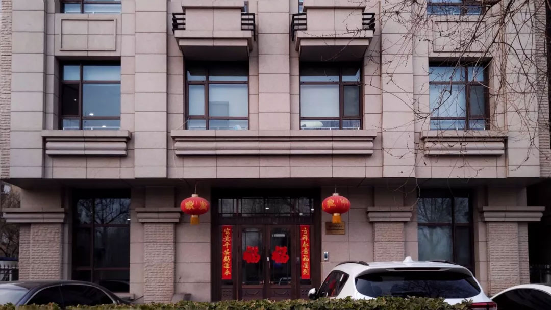 离开比特大陆的年轻人