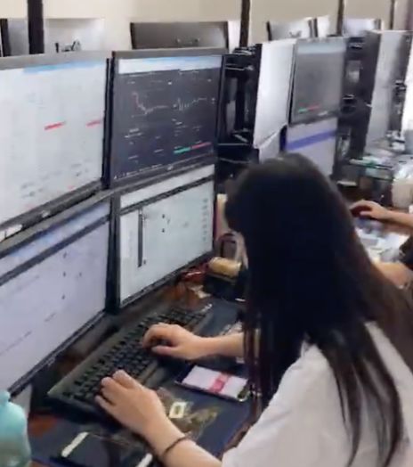 日入10万，直击场外交易群体