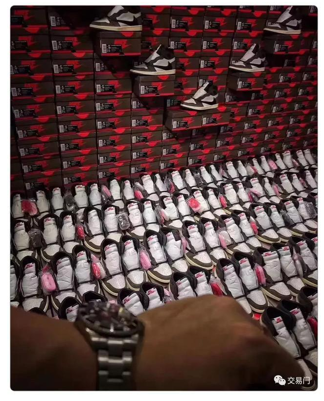 我拿100个比特币炒鞋够不够？