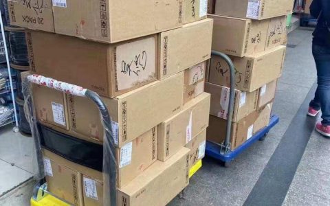 硬盘价格疯涨真相：中国区代理压货，卖家按小时涨价，有人囤货1天赚300万