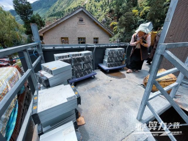 重走比特币“算力之路”：实探内蒙鄂尔多斯、新疆准东、川西加密货币矿场